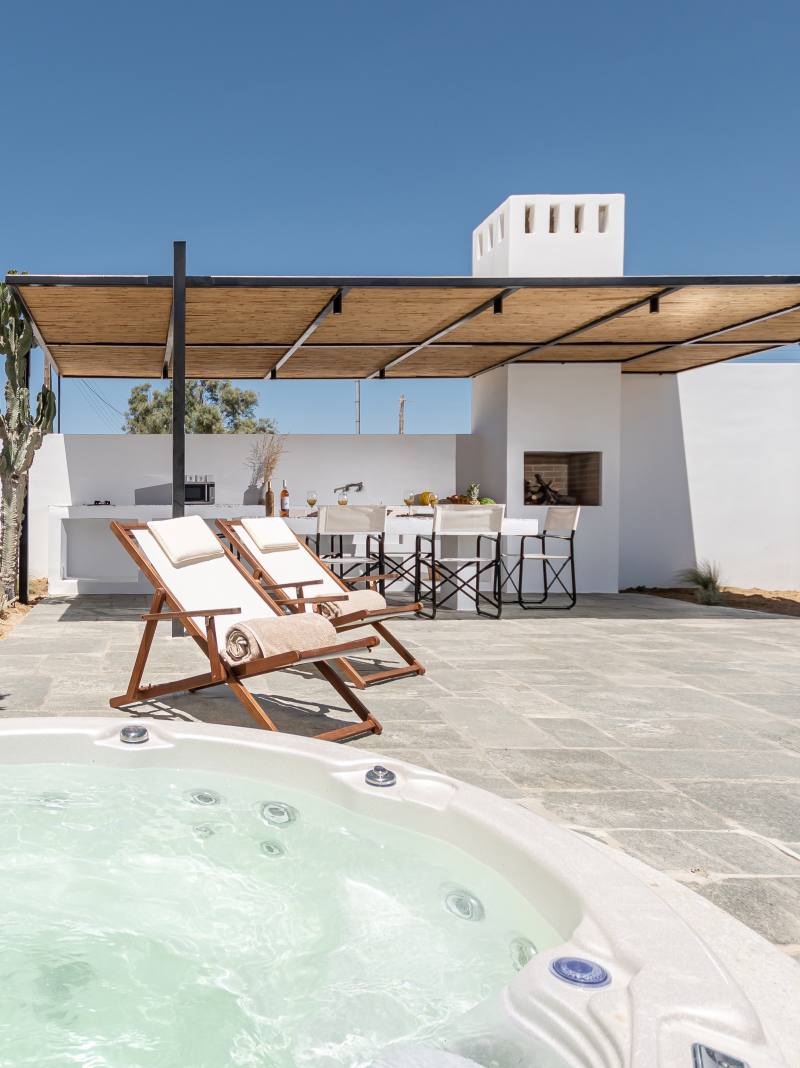 Naxos Suites Agrilia